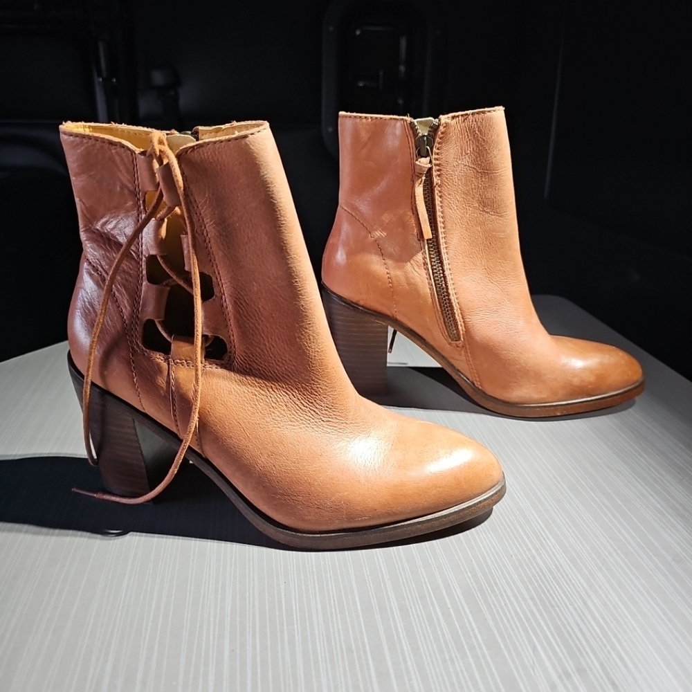 Latigo Jace Rust leather lace up side heeled ankle boot 6M EUC